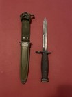 Vintage Us Military M7 Bayonet With Scabbard Vietnam Era
