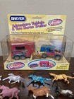 Breyer Mini Whinnies  Adventure Vehicle   Two Horse Trailer With Extra Minis 