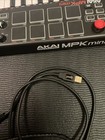 Akai Mpk Mini Mk3 25 Key Electronic Keyboard - Black red white