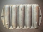 Vintage 1960s Lodge 5-stick Cast Iron Cornstick Pan 527 Rare Q2 Single Direction