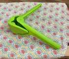 Dreamfarm Lime Fluicer Manual Citrus Juicer Squeezer Green Kitchen Tool New