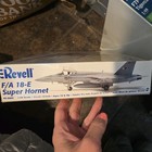 Revell F a 18-e Super Hornet 1 48 Fighter Aircraft Model Kit New Sealed Parts
