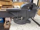Bench Vises 6 jaw Width  6 7  Jaw Opening  Swivel Base His-150  not Brand New 