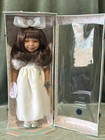 Nrfb Collectible Vinyl 18    Doll Eurogirl    the Diana Collection    White Gown
