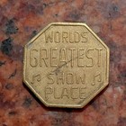 New York Show World Center Peep Token -  b8720