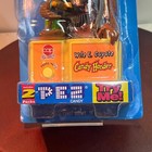 Looney Tunes Wile E  Coyote Candy Hander With Pez Dispenser   2 Candy Packs 1998