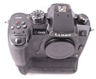 Panasonic Lumix Dc-gh5 20 3 Mp Digital Camera  body  With Neewer Battery Grip