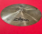 Avedis A Zildjian 16  Thin Crash Cymbal   885 G   For Drum Set