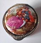Vintage Ornate Gold-tone Metal Pillbox W  Porcelain Tragonard Painted Scene Top
