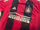 Adidas Atlanta United 2023 24 Pitch Home Soccer Jersey Ic3001 Men   s Sz  L