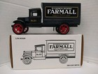Ertl  232 1931 Hawkeye Truck  mccormick-deering Farmall  1 34 Diecast Coin Bank