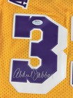 Kareem Abdul-jabbar Signed Yellow La Lakers Replica Jersey Psa Certified