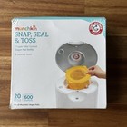 Munchkin Snap Seal Toss Arm   Hammer 40 Diaper Pail Refills Lavender Scent