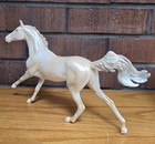 Breyer     uffington     2021 Breyerfest Sr  Pearly Cremello Akhal-teke 