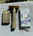 Vintage Gillette Gold Plate Fatboy Executive D3 1958  10 Blue Blades