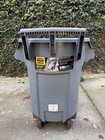 Rubbermaid Brute 44 Gallon Wheeled Trash Can W  Lid     Commercial Grade