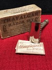  rare  Vintage 1930 s British Trafalgar Sixpence Safety Razor - Rare Nos Blades