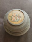 40   s Metal Round Vanity Powder Puff Music Trinket Box Victorian Couple 4x4 5