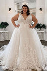 White Ivory Plus Size Wedding Dress V Neck Sweep Train Lace Applique Bridal Gown