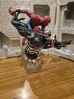 Sideshow Spiderman Vs Venom Bust
