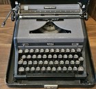 Antique 1947 Royal Quiet De Luxe Typewriter With Original Case   Tested   Works 