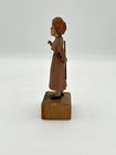Vintage Hand Carved Wooden Teacher Figurine        lehrerin Oh  Diese Kinder    