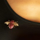 2 Ct Round Cut Red Ruby   Diamond Honey Bee Brooches Pin 14k Yellow Gold Plated