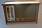 Vintage Zenith 1959 Model X334 Long Distance Tube Radio For Parts Repair