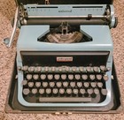 1950s Underwood Universal Golden Touch Typewriter W  Case