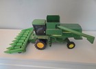 Vintage Ertl 1 24 John Deere Titan Ii Combine   Corn   Grain Heads