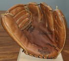 Macgregor  richie Ashburn   g22  Baseball Glove - Made In U s a   rht 