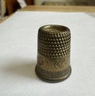 Vintage Japan Collectible Thimble - Ez  7 Brass Gold-tone Metal Sewing Thimble