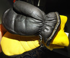 Combi Philipines Junior Geniune Leather Black Yellow Mittens Size-grand Large