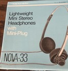 Vintage  Headphones  Realistic Audio Walkman Nova 33 Light Stereo Retro Orig Box