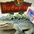 Vintage Bud-weis-er Figurine Free Ride Frogs   Alligator 1997  6649 No Coa