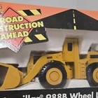 Ertl Road Construction Ahead Cat Caterpillar 988b Wheel Loader 1 50 Diecast 2435