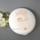 Avene High Protection Tinted Compact  spf50  cream 10g Dore - Honey Exp 07 2028