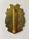Obsolete U s  Capitol Police 9-11 Lest We Forget Commemorative Badge