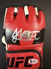 Khabib Nurmagomedov Signed Ufc Glove Beckett Bas Coa Autographed The Eagle