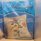Crewel Embroidery Linen Pillow Kits 2 Paragon Williamsburg Sealed 14 14 Sq Nos