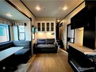 1 2 Ton Towable 5th Wheel Rv