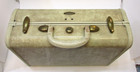 Vintage Streamlite Samsonite Luggage Shwayder Bros Admiral Cream 15    Train Case