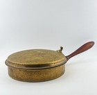 Antique Brass Bed Warmer W  Wood Handle     Etched Floral Lid D  cor Piece