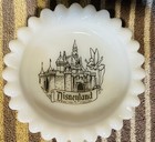 Early 1960   s Milk Glass Flower Disneyland Ashtray Extremely Rare Item    Nice   