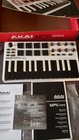 Akai Professional Mpk Mini Compact Keyboard And Pad Controller Bd2