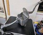 Vintage Wear-ever Aluminum Juicer   Hand Held Citrus Press   Alcoa Made In Usa