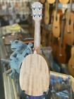 Kamehameha Ukulele Sp-10 Pineapple Soprano Mahogany