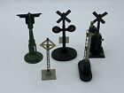 Huge Lot Of 14 Lionel And Marx Train Signals   Lamp Post