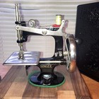 Vintage Singer Sewhandy Child s Mini Sewing Machine Model 20 New Felt Sews Great