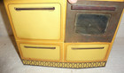 Vintage Wolverine    sunny Suzy    Metal Toy Kitchen Stove Oven Pittsburgh Pa